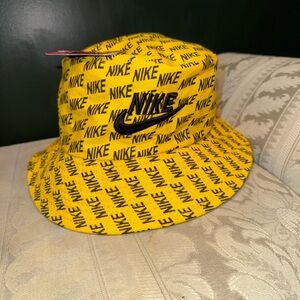 Nike Reversible Black Logo Yellow All-Over Print Bucket Hat